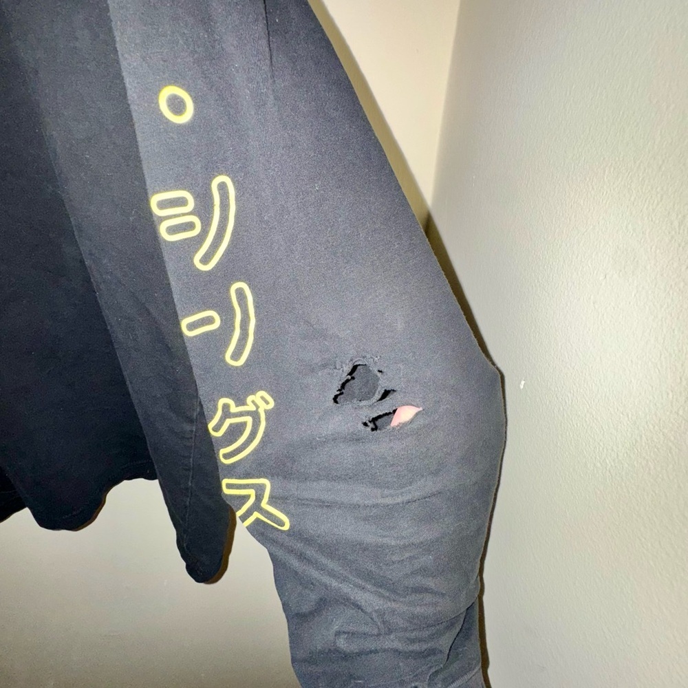 *Flaws* Stranger Things x Chogrin Elegorgon Long Sleeve Shirt - Picture 7 of 11